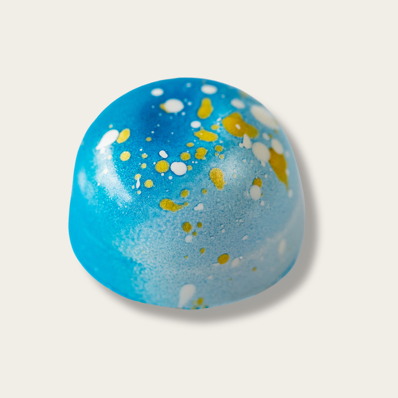 25 Piece Hanukkah Gift Box, hi-res